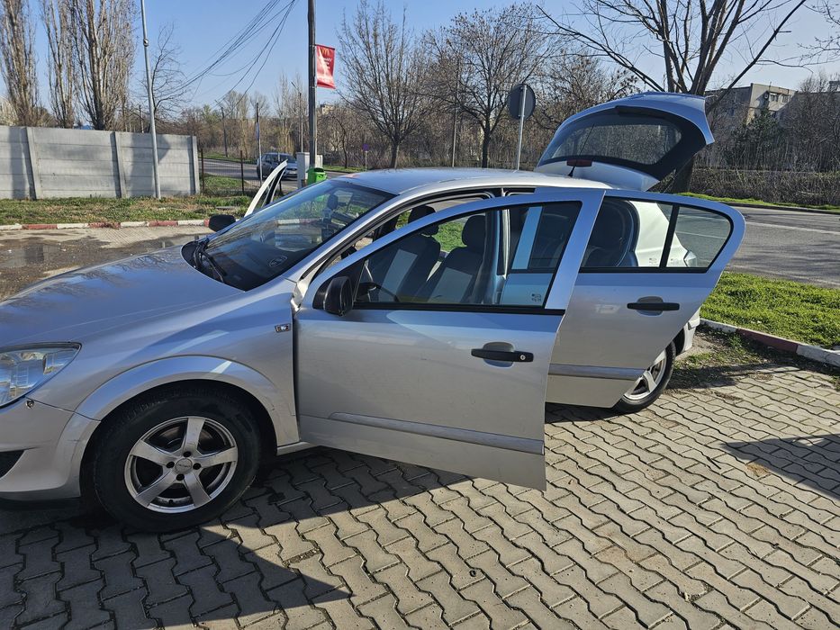 Opel Astra H an 2009