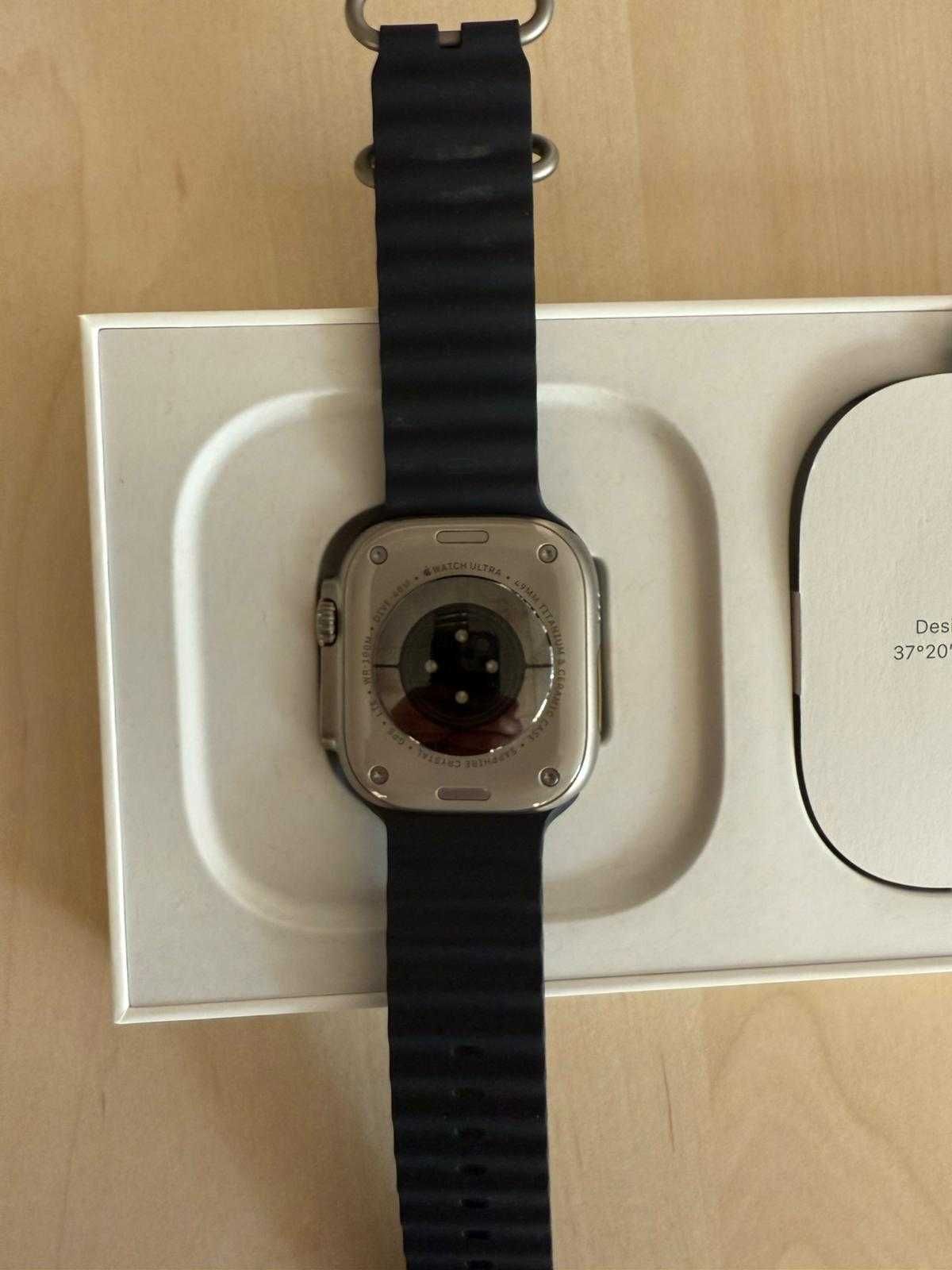 Apple Watch Ultra Serise 49 mm Titanium Cellular