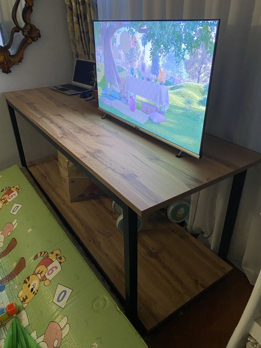 Продам комнатный стол