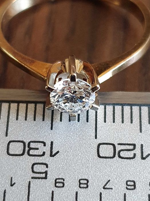 Inel de logodna solitaire cu diamant natural 0,6ct VS