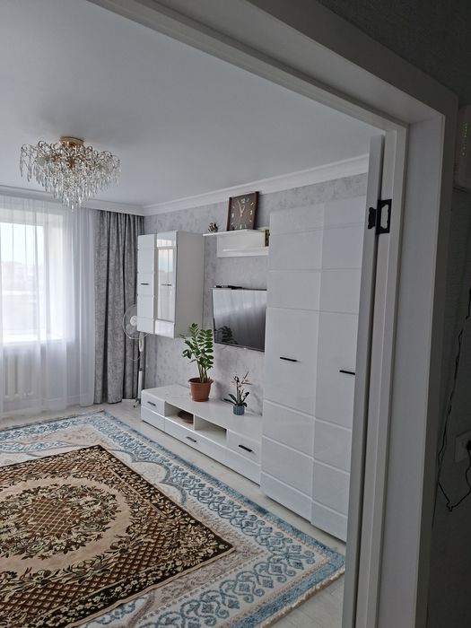 Продаю 3 комн. квартиру на юго-востоке