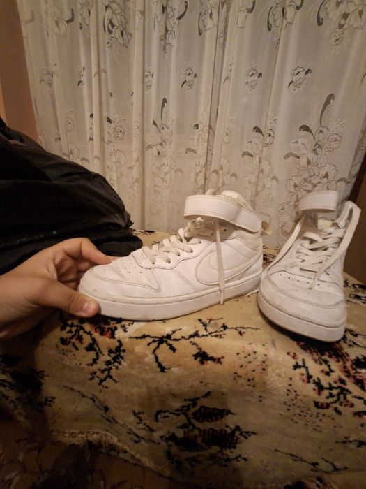 Nike uri utilizate dar sunt originale