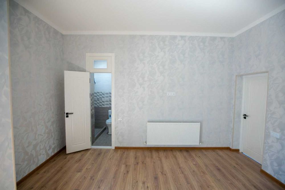 СРОЧНО ПРОДАЮ ЕВРО ДОМ в Янгихает р-н, Бинокор, 7 минут от Куйлюка