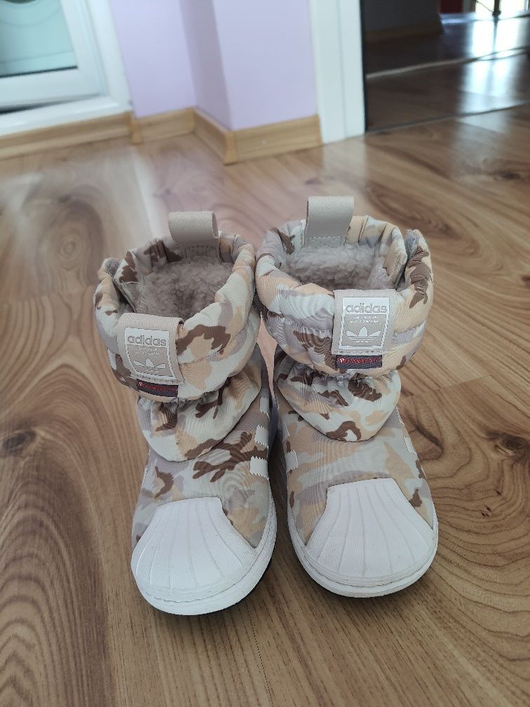 Оригинални детски апрески Adidas