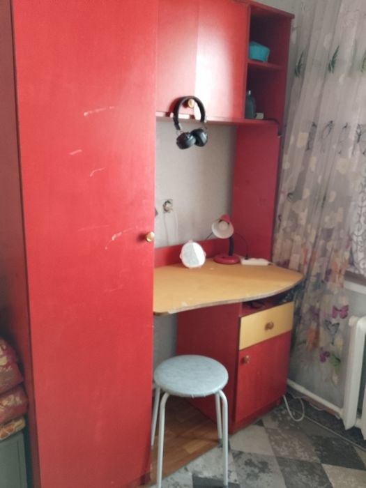 Срочно срочно продам детский шкаф