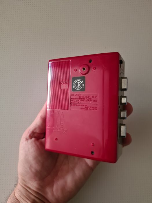 Sharp QT30 Walkman Casetofon Portabil