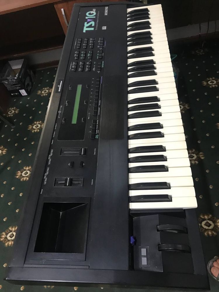 Pianino ensonik sotiladi