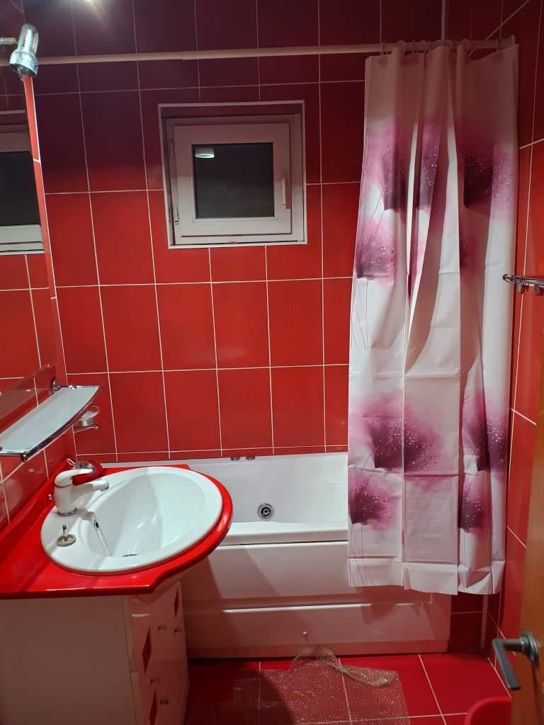 Închiriez apartament ultracentral