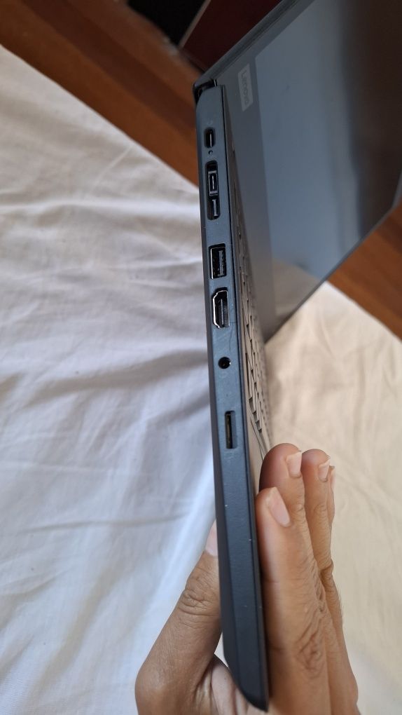 Laptop Ultrabook 2025 Full HD Lenovo i7 Gen 10 4.90GHz Bateria 3 Ore!