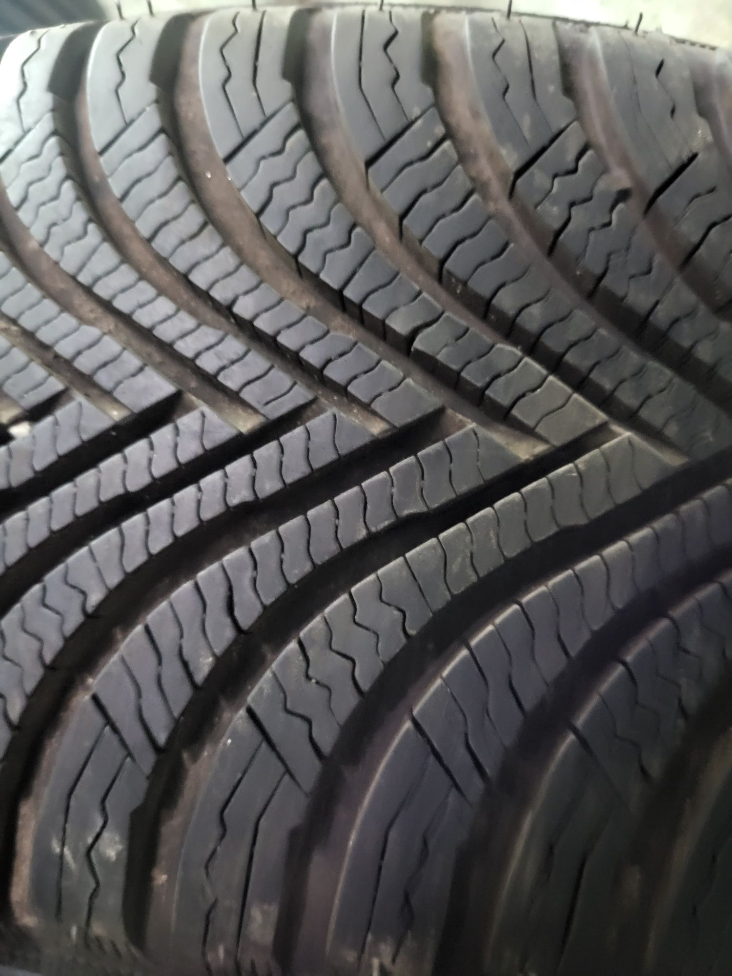 4 бр зимни 205/60/16 Michelin
