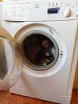 Mașină de spălat Indesit WIXE127, 6 kg, 1200 rpm, stare foarte bună