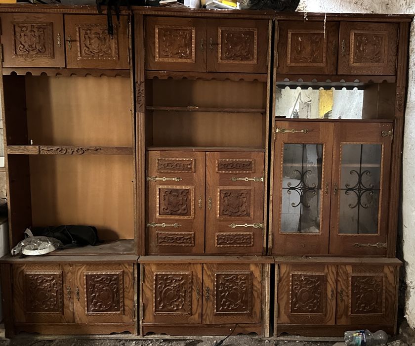 Mobila veche vintage 400 lei tot ce se vede in poza