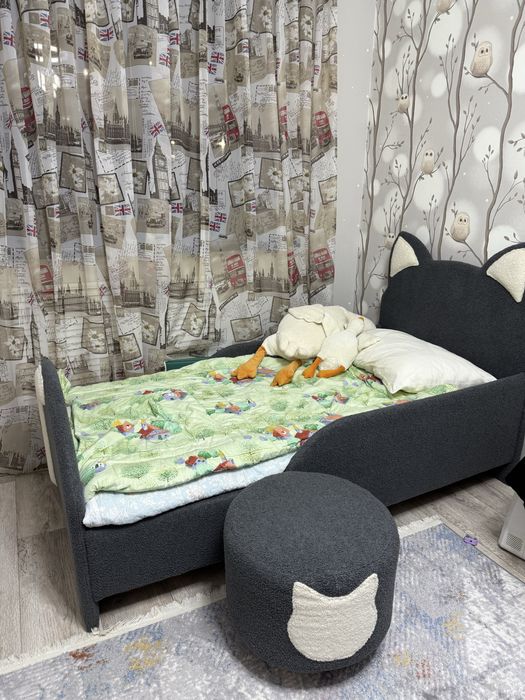 Продам детскую кровать+пуфик