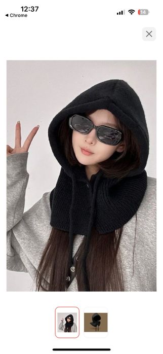 Продам новые 2 капора, белый и черный