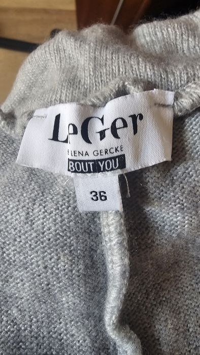 Set pantaloni și hanorac cu cașmir