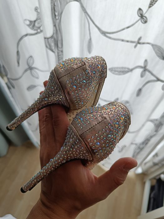 Pantofi cu toc de 12cm