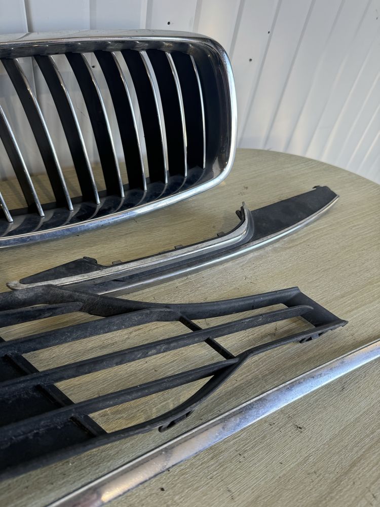 Luxury bmw f30 f31 бмв ф30 ф31 луксури решетки бъбрек броня