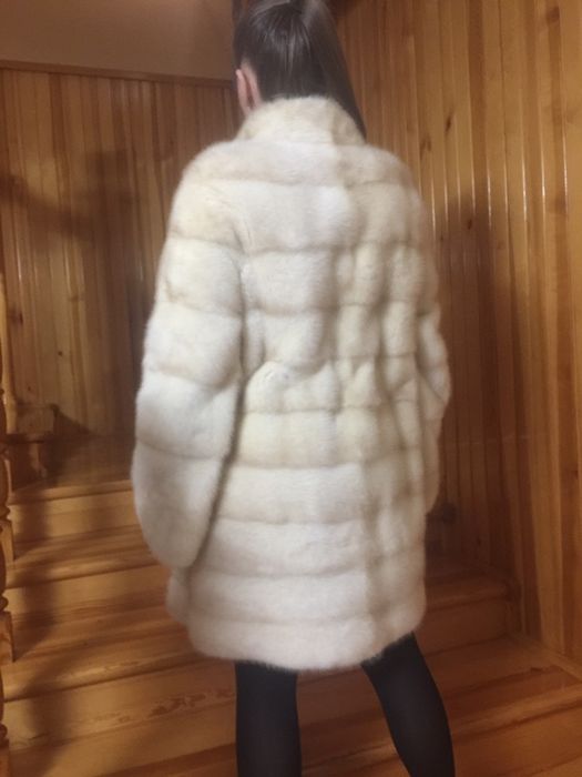 Продам норковую шубу
