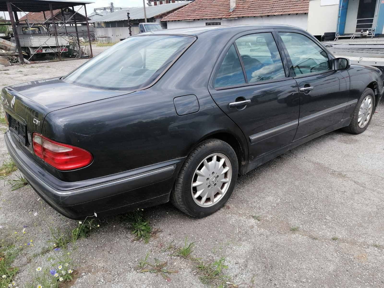 На части!!! Мерцедес Е220цди W210 facelift OM611