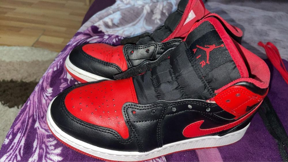 Adidasi Jordan 1 nr 36