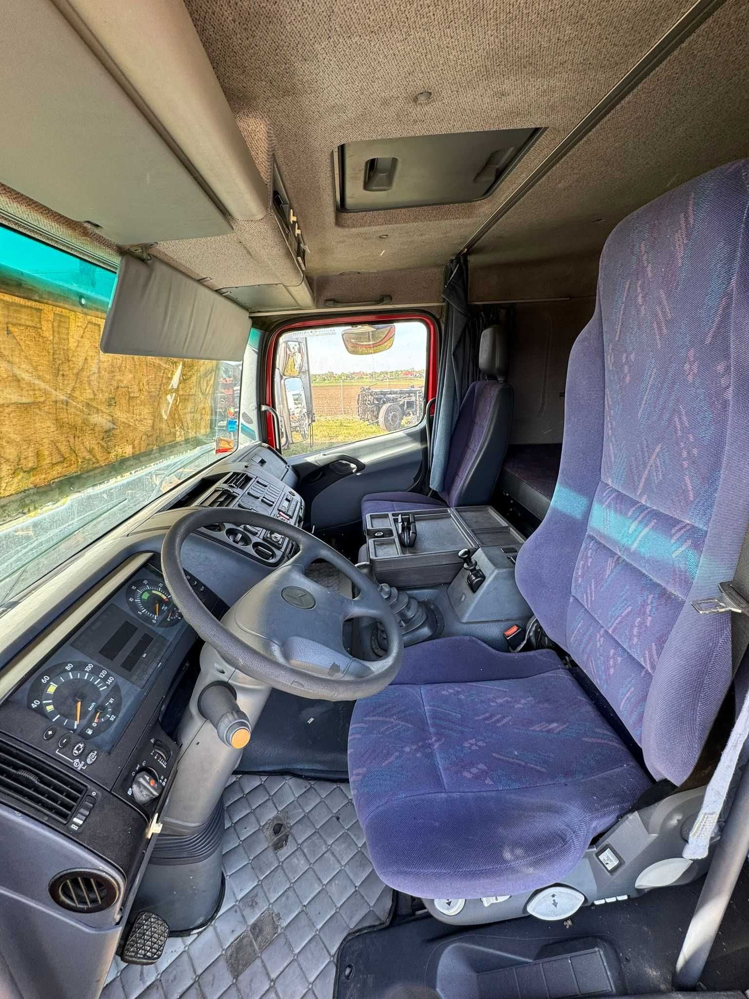 MERCEDES Atego 818