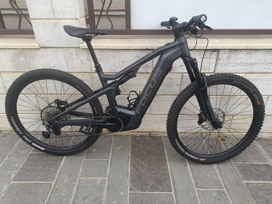 Bicicleta electrica Focus Thron2  Bosch CX 29