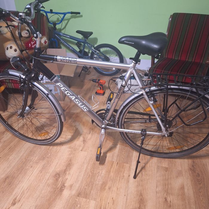 Bicicleta Pegasus pe 28 aluminiu full Shimano