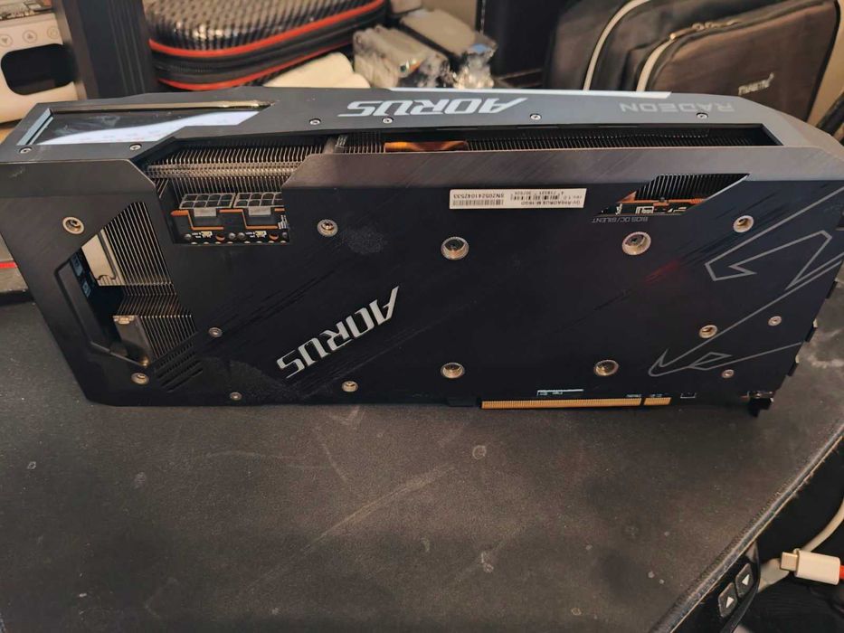 Видеокарта Gigabyte AORUS Master RX 6800 16GB