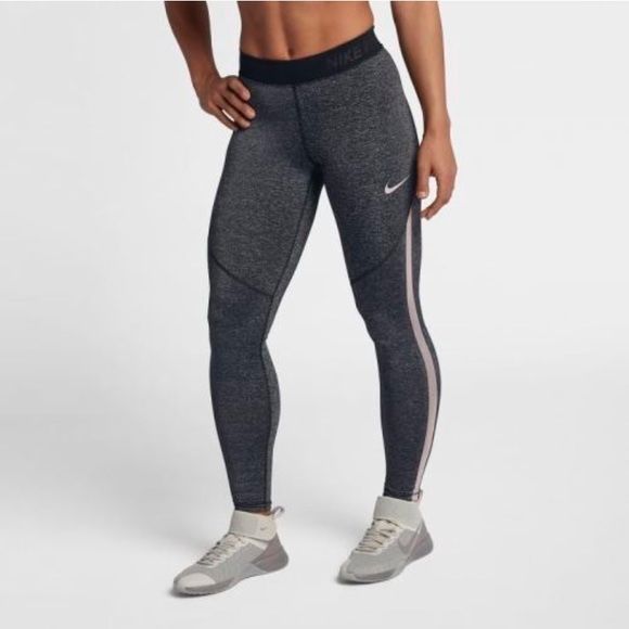 Nike PRO дамски клин XS