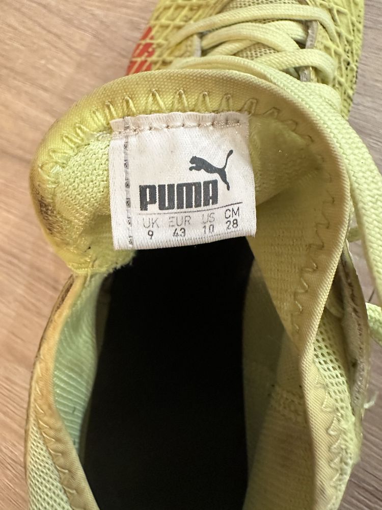 Футболни обувки, бутонки, PUMA