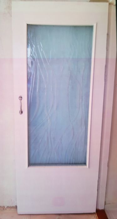 Продаются межкомнатные двери