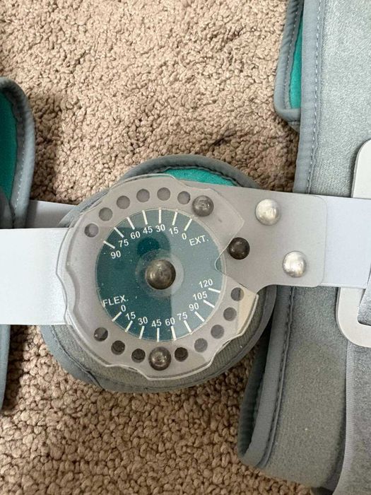 Ортеза (шина) за коляно OrthoTeh с регулируем ъгъл (0–120°)