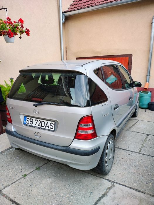 Vând Mercedes A class 2003