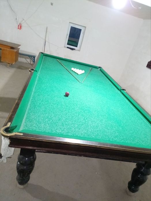 Bilyart stol sotiladi