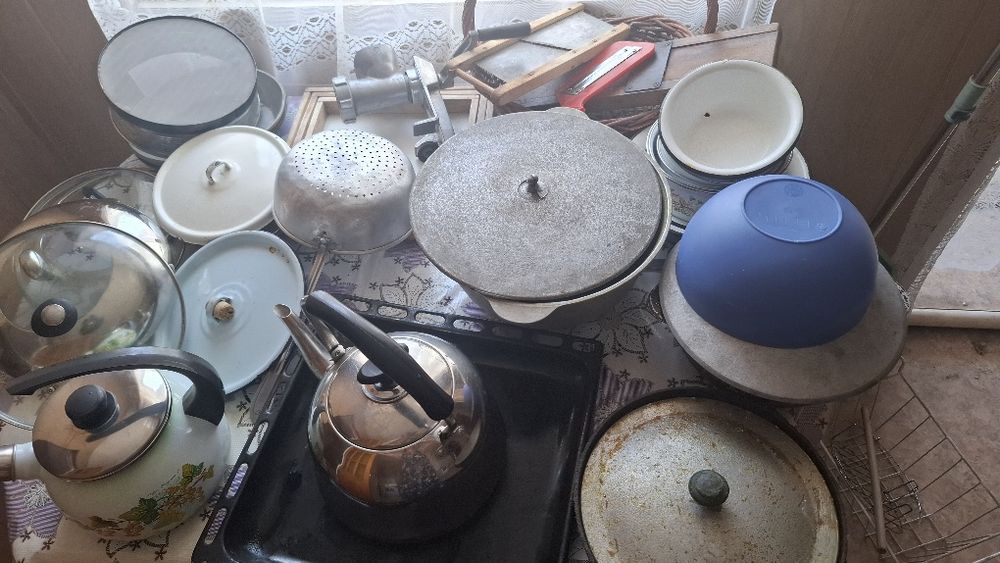 Казаны, сковородки, чашки