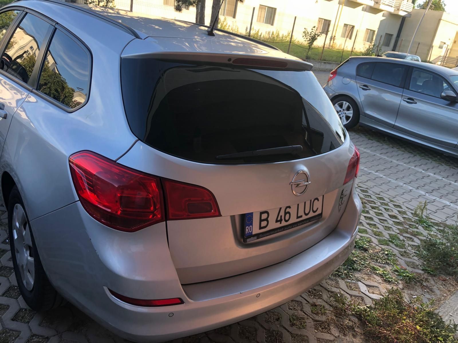 Opel Astra j 1.7 cdti 2011