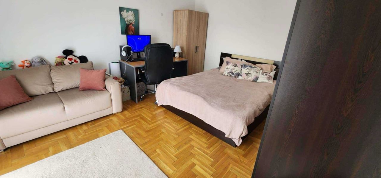 Дава се под наем Двустаен апартамент в София, Център - 75 кв.м за 509.49 € - Снимка #3