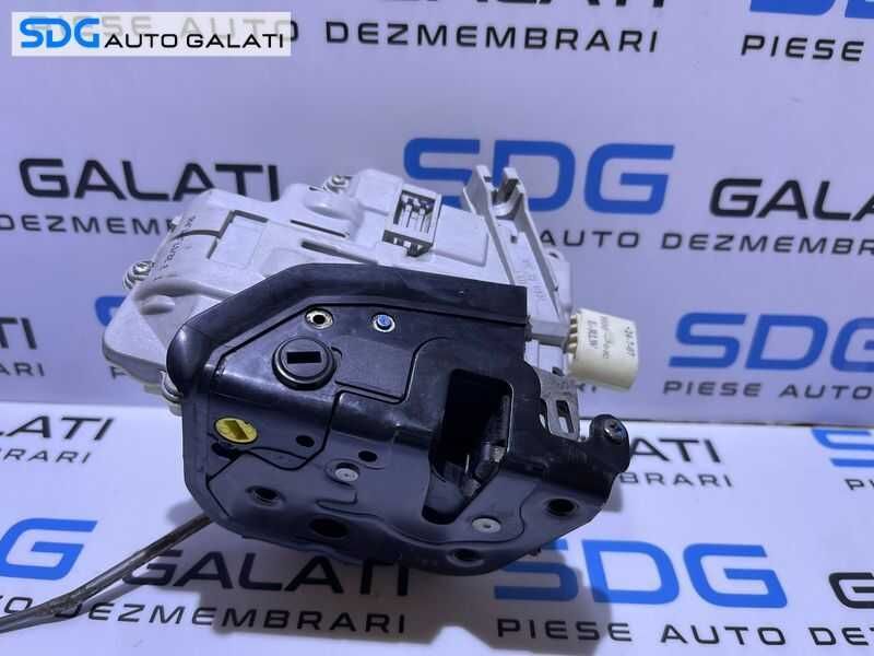 Broasca Incuietoare Usa Portiera Stanga Spate 8 Pini la Mufa Audi A6 C6 2005 - 2011 Cod 4F0839015 [B3716]