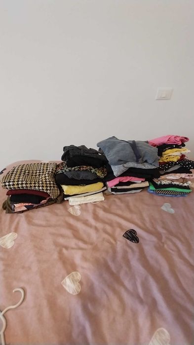 Bluze ,rochii,fuste,Lot haine dama /50 piese
