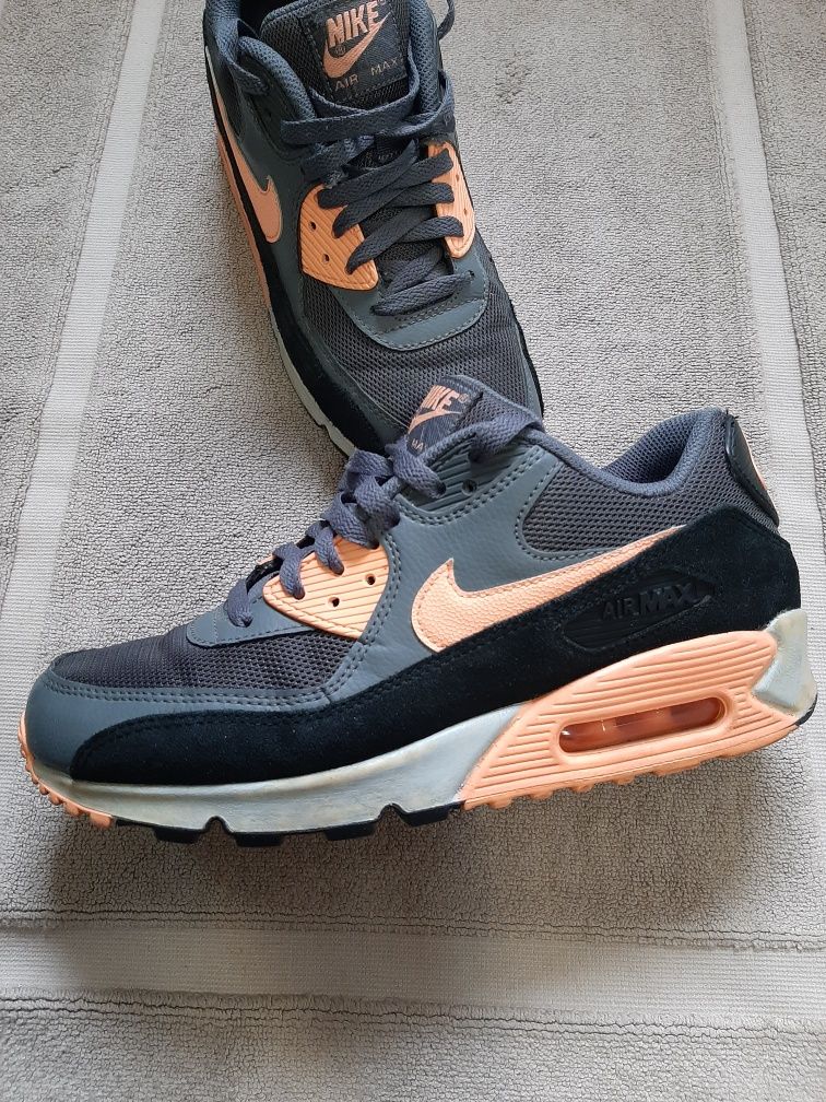 Adidasi NIKE Air Max 90 Essential