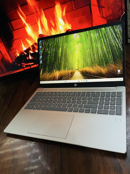 Hp core i3 yangi faqat karobkasi yuq