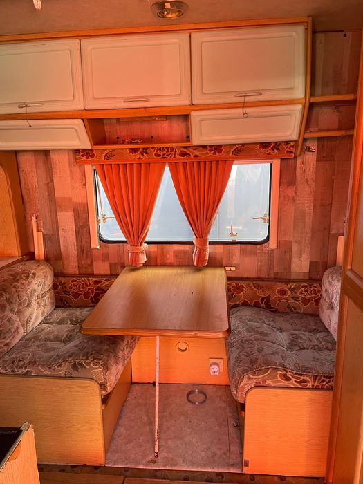 Caravană Genius 520/4