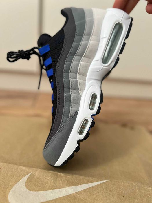 100% Оригинални Зимни NIKE AIR MAX 95 в номер 42-26.5 см Топ ЦЕНА!