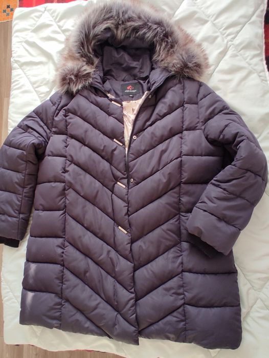 Зимняя куртка, 15000 тг.