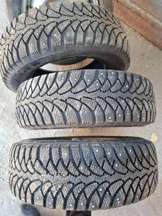 Шины с дисками комплект