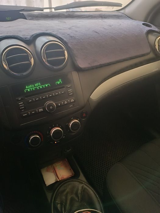 Nexia 3 arzon narxda sotiladi