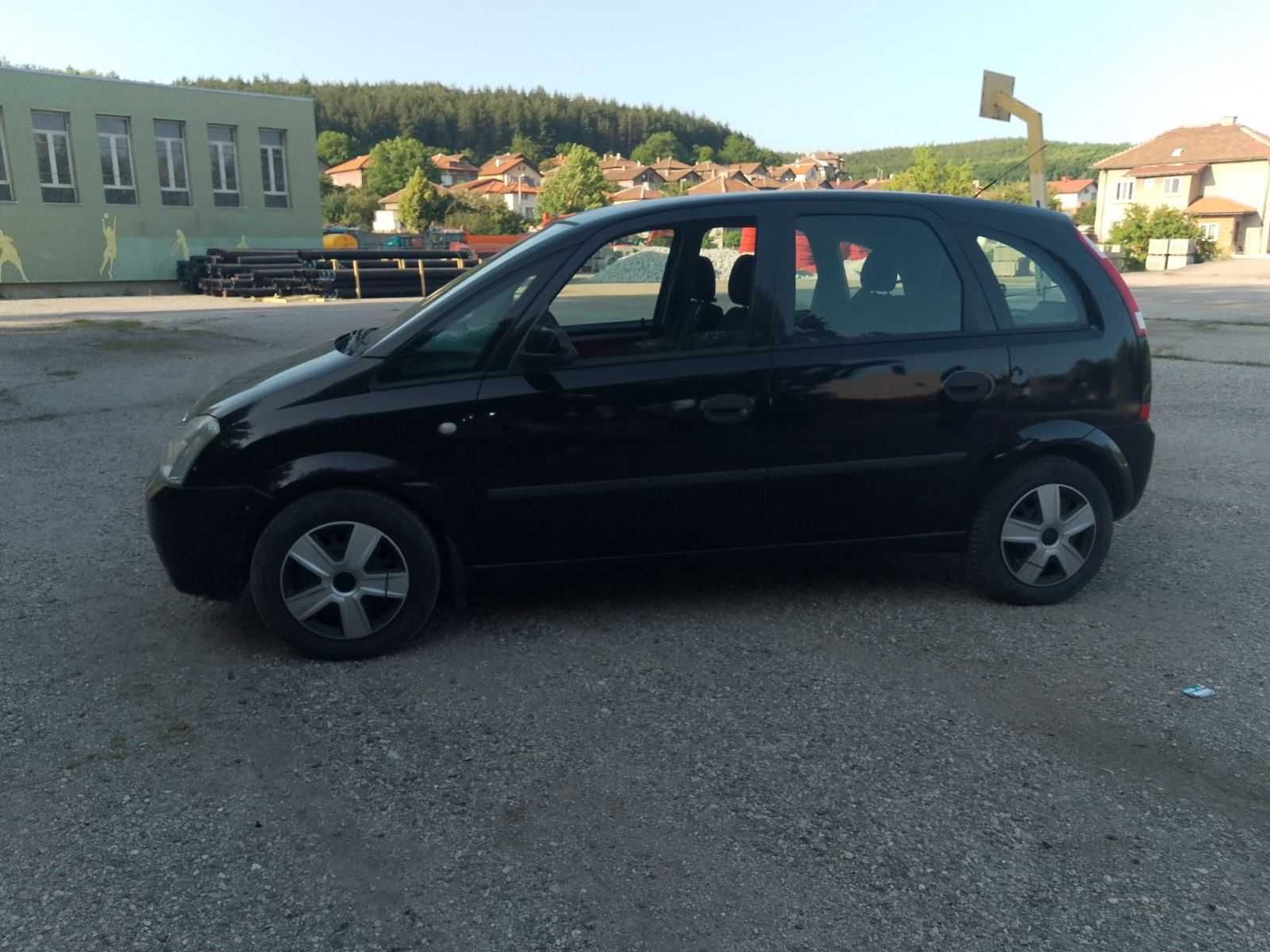 Opel Meriva  , изключително добре запазен автомобил