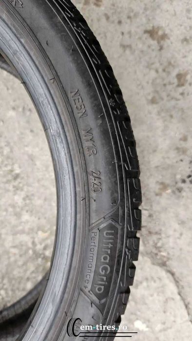 2 Anvelope Iarna 225/40 R18 GOODYEAR Ultragrip Performance + RUNFLAT