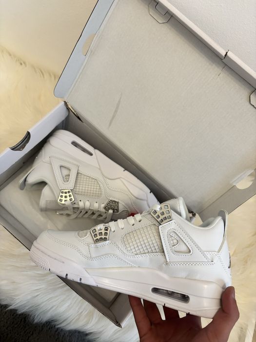 Jordan 4 Pure Money