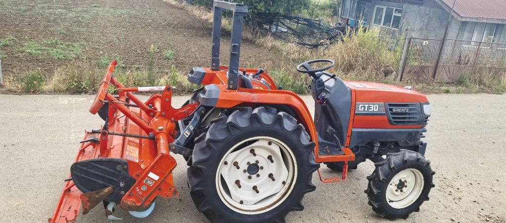Tractor japonez Kubota GT30